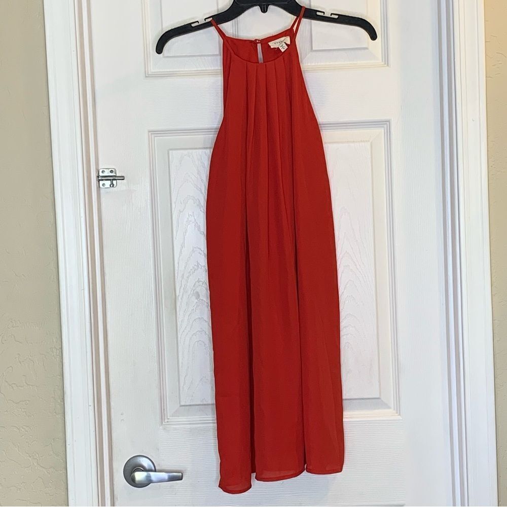 Everly High Neck Scalloped Hem Shift Dress Red Size Medium